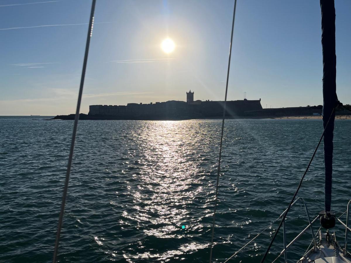 Stay In A Boat - Lisboa エクステリア 写真